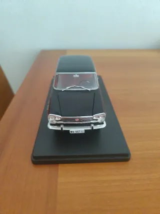 Coche de colección negro