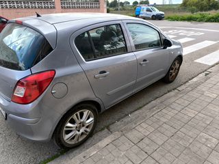 Opel Corsa 1.2 16v 80cv Enjoy 5p