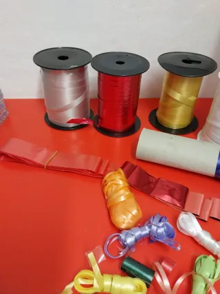 Accessori per pacchi regalo nastri