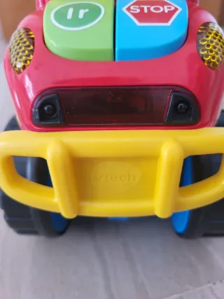 Coche interactivo infantil