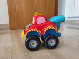 Coche interactivo infantil