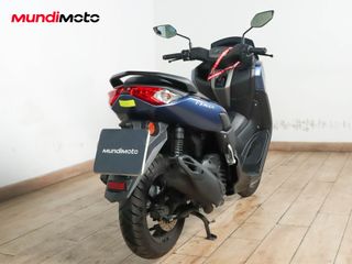 YAMAHA NMAX