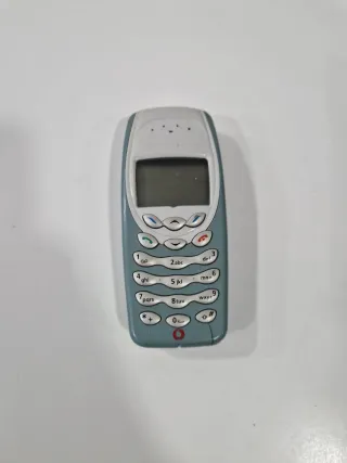 Lote móviles antiguos Ericsson, Nokia, Samsung