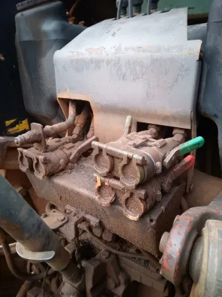 Tractor Massey Ferguson 8150 DT