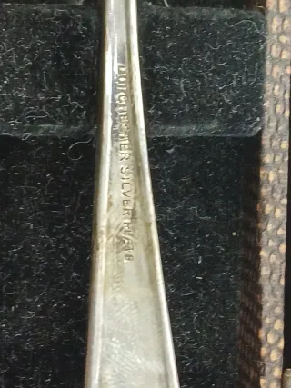 Cucchiaino e coltello per dessert in argento