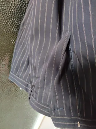 Completo elegante uomo righe