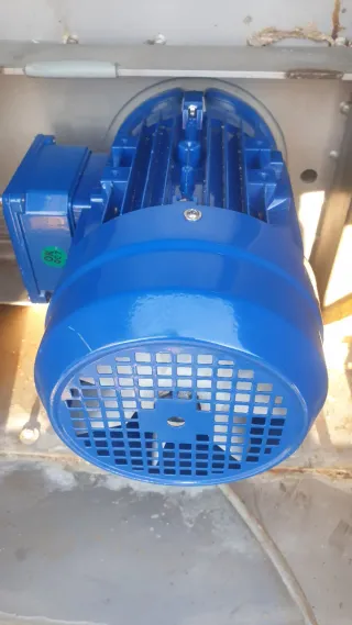 CEMER Motor Eléctrico Azul