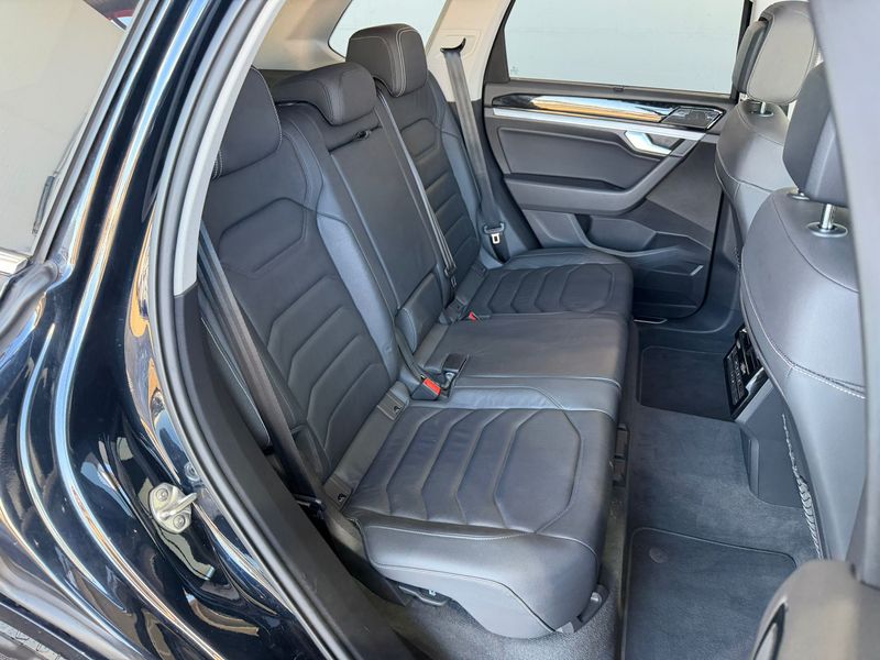 Volkswagen Touareg 2019, foto 19