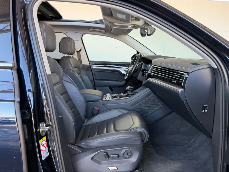 Volkswagen Touareg 2019, foto 37