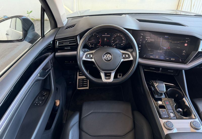 Volkswagen Touareg 2019, foto 34