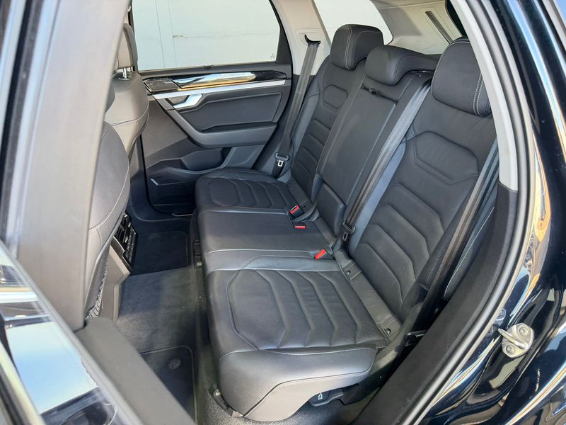 Volkswagen Touareg 2019, foto 21