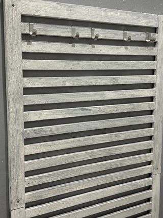 Baúl Madera con Soporte Pared Perchas