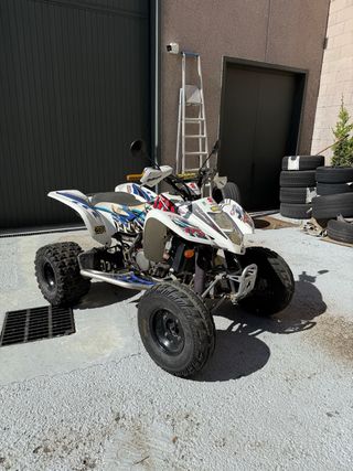 Suzuki LTZ 400 Quad Blanco