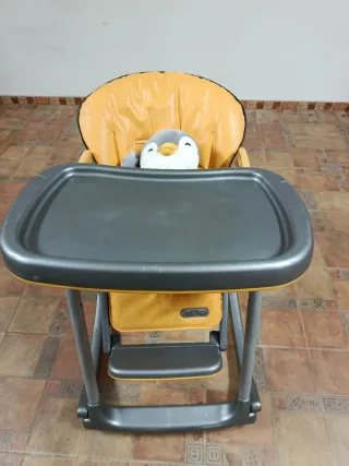 Trona convertible balancín con música