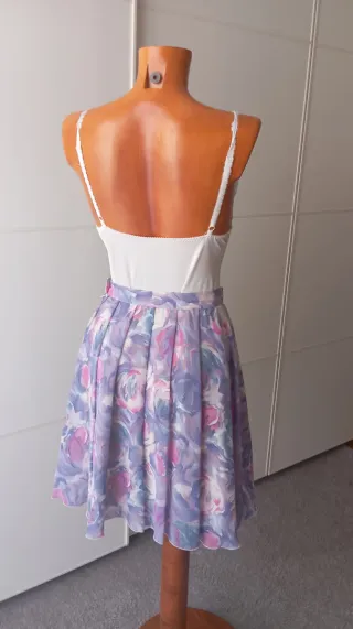 Falda vintage estampado abstracto.