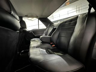 MERCEDES BENZ 190 E *UNICO* 2.3 1988