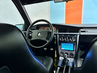 MERCEDES BENZ 190 E *UNICO* 2.3 1988