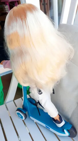 Nancy Patinete con Mochila