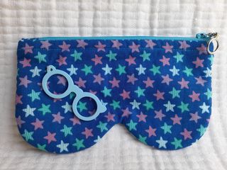 Funda gafas estrellas azul y rosa