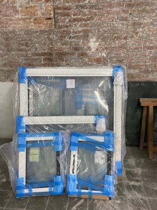 Ventana corredera aluminio blanco 120x105 + persia