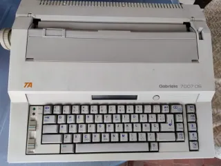 Máquina de escribir TA Gabriele 7007 DS