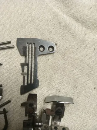 Accesorios: Overlokk,Áncoras, Guía, Prensa,Fotos