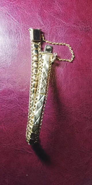 Pulsera antigua dorada nueva