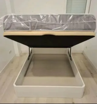 Canapés y colchones nuevos