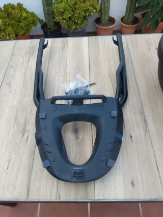 Maleta Givi+Soporte para Yamaha Tenere 700