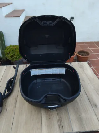 Maleta Givi+Soporte para Yamaha Tenere 700