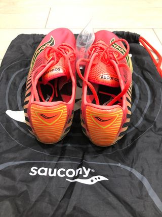 Zapatillas clavos Saucony Showdown 2 Velocidad