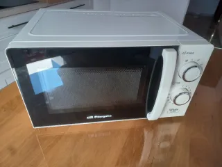 Microondas Orbegozo White Class