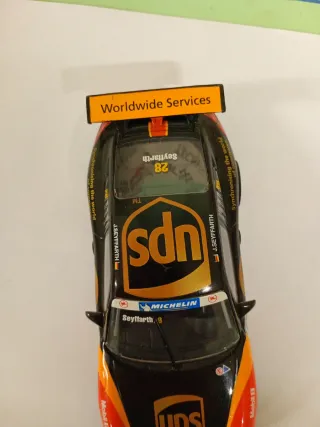 Scalextric Porsche 911 GT3 Cup UPS con luces 1.32