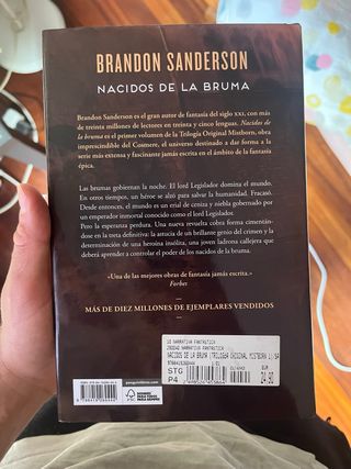 Libro de Nacidos de la Bruma. Mistborn Libro 1.