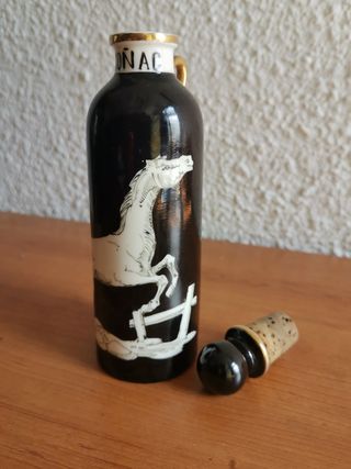 Botella Coñac Porcelana Sureda Caballo