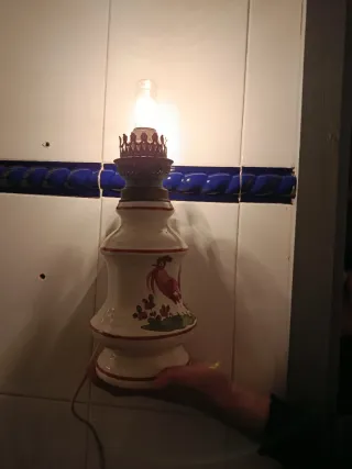 LÁMPARA ELÉCTRICA ESTILO QUINQUÉ