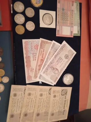 Lote monedas y billetes varios países