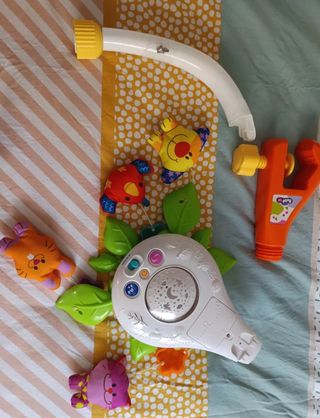 Móvil cuna bebé con peluches
