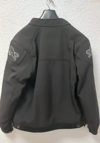Chaqueta de moto Furygan con protecciones.