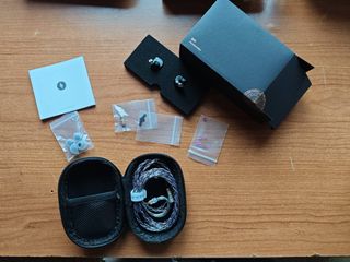 Auriculares IEM Simgot EW300 Edición HBB