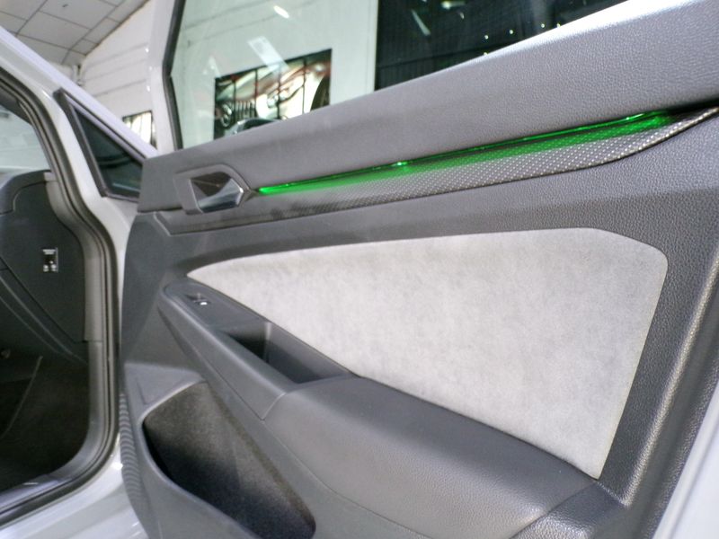 Volkswagen Golf 2024, foto 21
