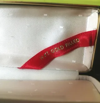 Bolígrafo CROSS 14K. Sin estrenar. Incluye cargas.