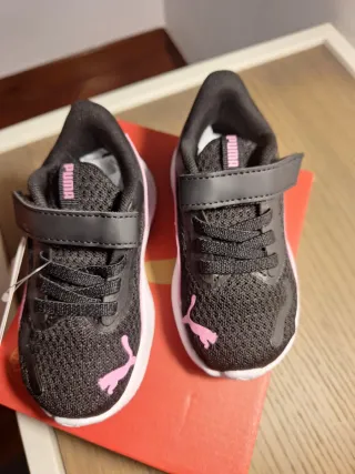 Sneakers Puma Bambina Nere Rosa Taglia 22