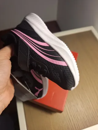 Sneakers Puma Bambina Nere Rosa Taglia 22