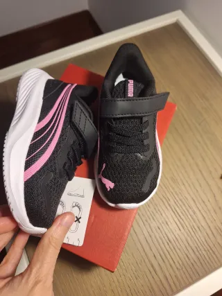 Sneakers Puma Bambina Nere Rosa Taglia 22