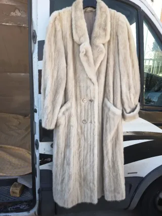 Abrigo de pelo mujer beige