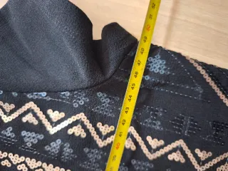 Camiseta ESMARA con lentejuelas