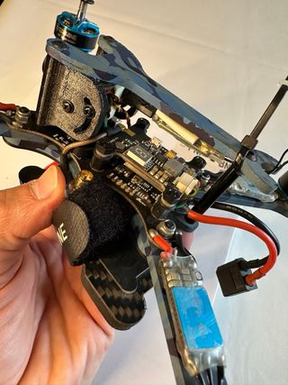 Dron Carreras Eachine Wizard TS215 BNF