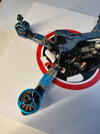 Dron Carreras Eachine Wizard TS215 BNF