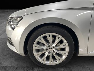 SuperB Style 1.4 TSI iV P-HEV 160kW DSG
